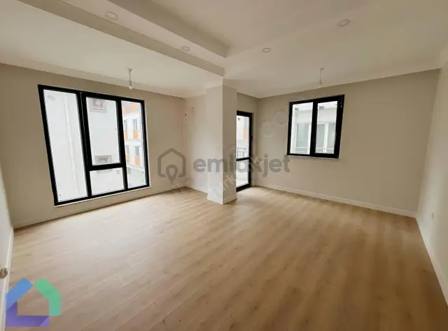 Sancaktepe Abdurrahmangazi 2+1 Ebeveyn Banyolu Satılık Daire