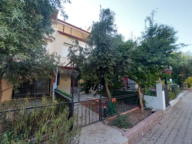 Daire Fiyatına Villa Akbük Merkezde Denize 150/200m 3