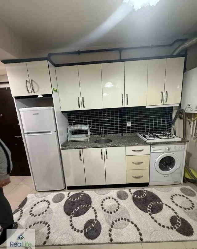 Yunusemre’de Satılık Eşyalı 1+1 Apart Apart 5