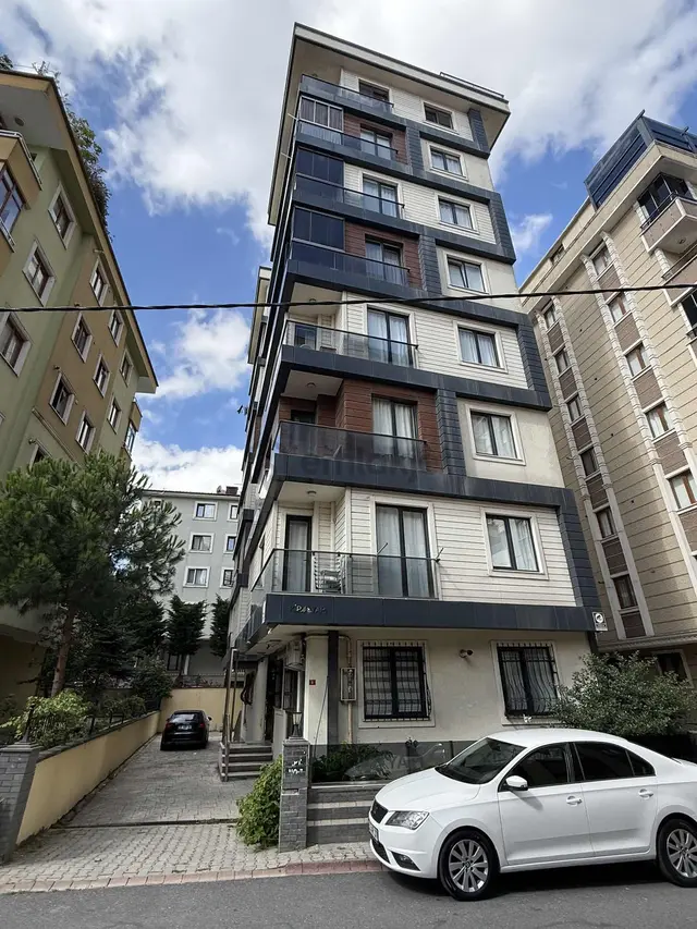 Ümraniye İnkilap Mahallesinde Satılık Yatırım Fırsatı 1+1 Daire 1