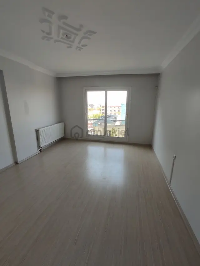 Mimar Sinan Caddesi Üzeri Kiralık 3+1 5