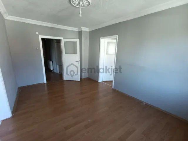 Yepa Emlak | Köroğlu Mah. 3 Cephe D100'e Yakın Kiralık 3+1 Daire 1