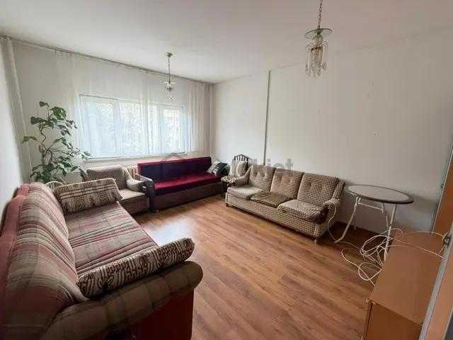 Mertcan'dan Hilal Konutlarında Eşyalı Ara Kat Balkonlu 1+1 Daire 1