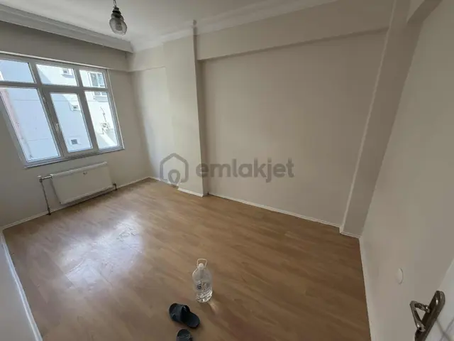 Emin Gayrimenkulden Medıpol Hastanesi Dibinde 2+1 Kiralık Daire 2