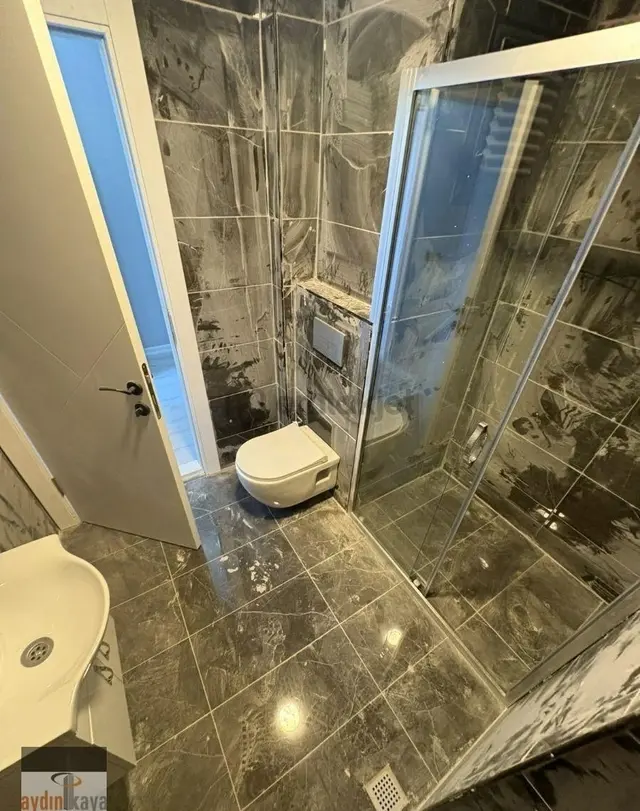 Fatih'te Satılık Sıfır 3+1 Asansörlü Balknlu Güney Cephe Dubleks 2