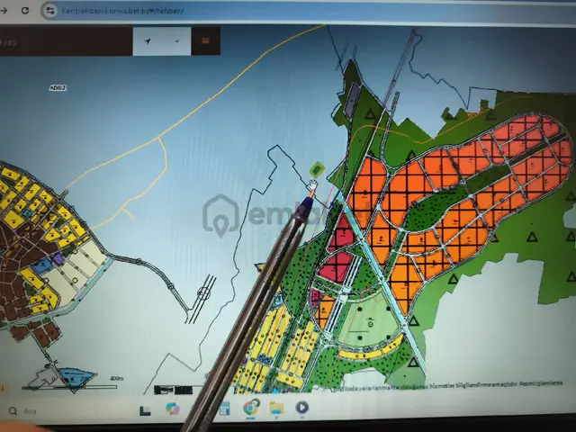 Elit Emlaktan Tarla 3,852 M2 Yeni Toki Evlerine Yakın Düz Arazi 1