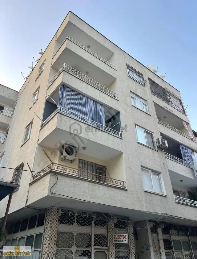 Aziz Emlaktan Mesudıye Mah Full Yapılı Satılık 2+1 Daire 1