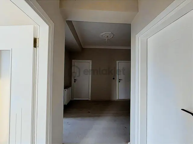 Revizyon'dan Irmak Cad. Köşe Başı 3 Cephesi Açık 3+1 Geniş Daire 2