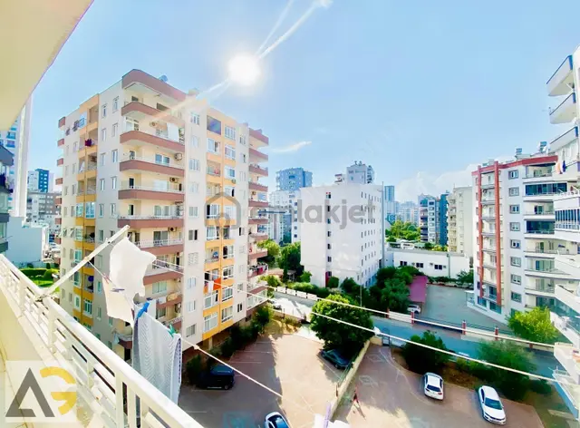 Auradan Yenişehir Çiftlikköyde Satılık 3+1 Daire 1
