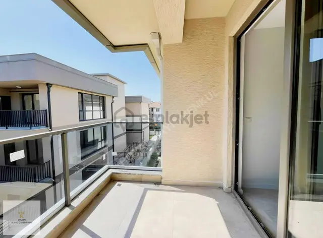 Haldızoğlu Lıfe Sitesinde Kaçırılmıcak Fırsat Sıfır 2+1 Daire 2