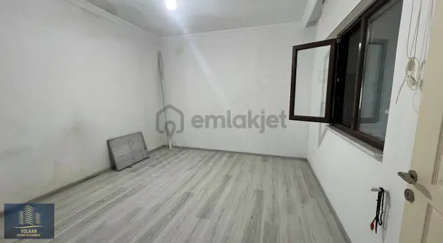 Darıcada 4 Katlı Deniz Manzaralı Oturmaya Hazır Bitmiş Villa 2