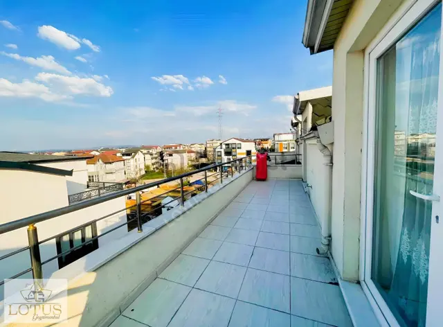 Kartepe Ataevler De Yürüyüş Yoluna Cepheli 4+1 160m2 Satılık 2