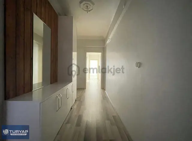 Turyap'tan Sivasın En Merkezi Konumunda Asansörlü Arakat 3+1 2