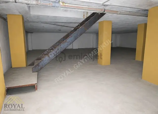 Royal'den Kaşüstü'nün Göbeğinde 530m2 Kiralık Depo Ve İşyeri 2