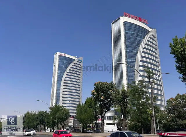 Yelken Plaza'da Konya Yolu Cepheli Yapılı Dubleks Satılık Ofis 1
