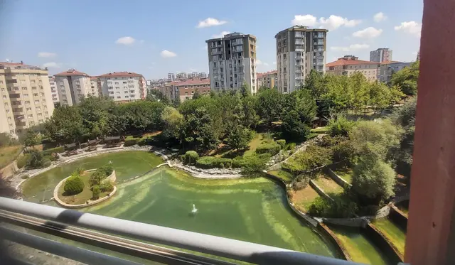 Sinpaş Central Lıfe Harika Gölet Manzaralı Kiralık 3+1 Ara Daire 1