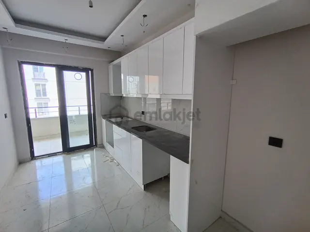Çınarlı Mah Satılık Sıfır Ebeveyn Banyolu K. Otoparklı 2+1 2