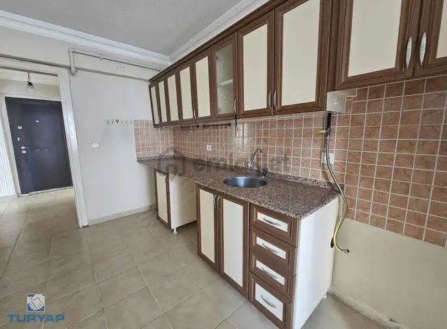 Turyap Tan Ayrancılarda 2 Cephe 2+1 Karanlık Odası Yok 100 Mt2 2