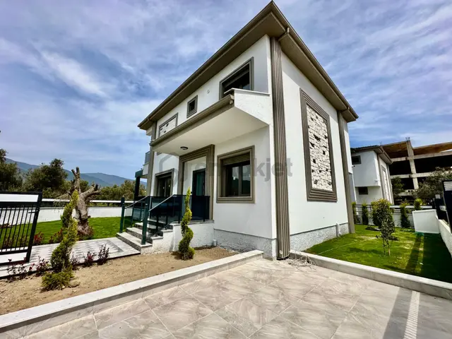 ꧁ay Emlaktan꧂oksijen Deposu Güre Kazdağlarında Satılık 4+1 Bağımsız Müstakil Ev 1