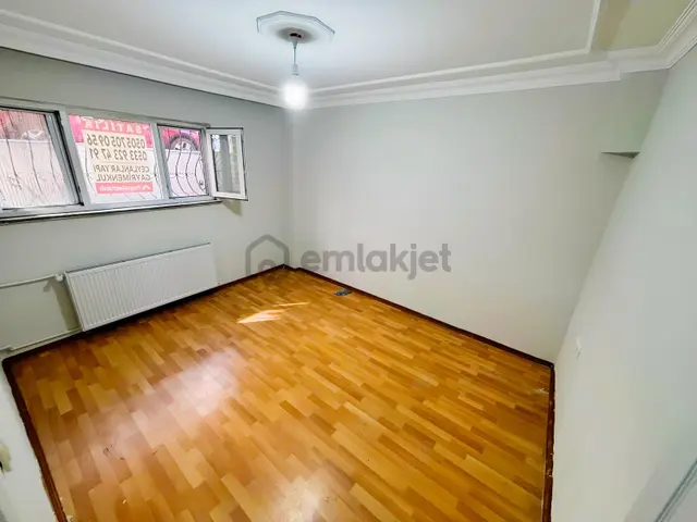 Mehmetakif Mah.merkezi Konumda Mallof İstanbula Yakın Bahçe Katı