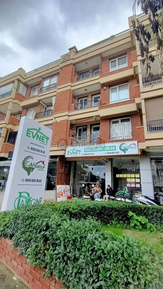 Kuşadası Türkmen Merkezde Cadde Üzeri Dükkan İş Yeri Magaza 1