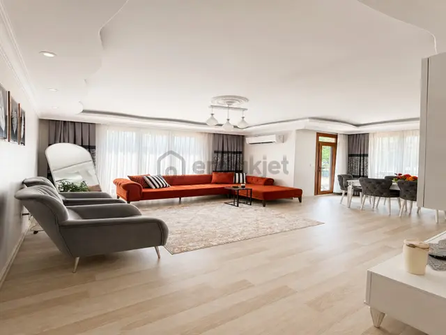 Kavaklı'da Site İçi Geniş Metrekareli 3+1 Satılık Daire 2