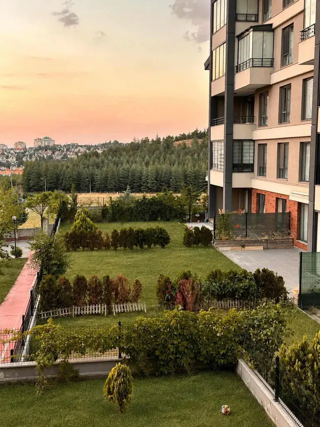Beytepede Prestijli Sitede Kiralık Lüks 2+1 Daire 1