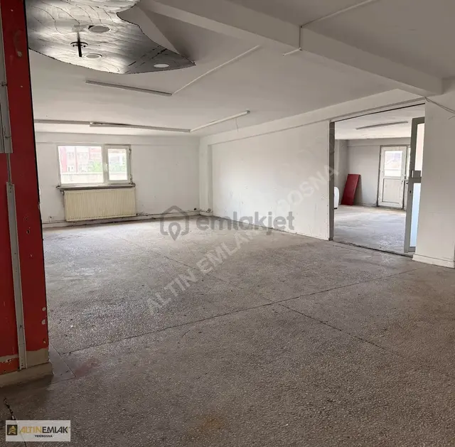 Yenibosnada İmalata Uygun 350m2 İş Hanında 2