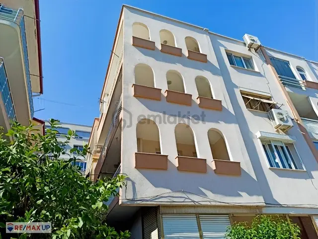 Fahrettin Altay Mahallesi'nde 3+1 Geniş Kiralık Daire.