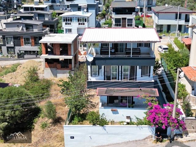 Rota Emlak'tan Doğanbey'de Tek Müstakil 4+1 Satılık Villa