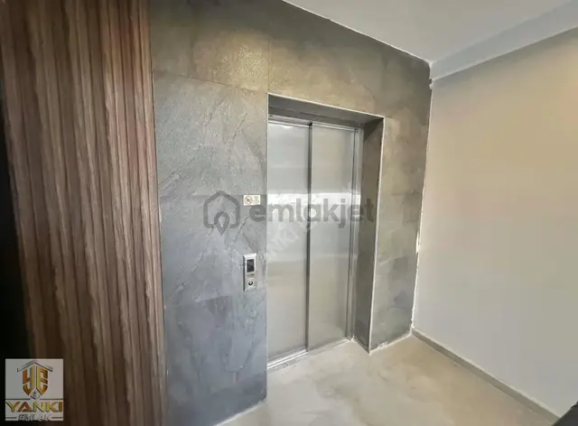 Demirel'de Arakat_2+1_105m2 Konum Harikası Site İçerisinde 2