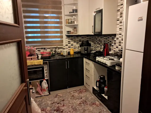Adana Çukurova Yüzüncüyıl Diş Hastanesinin Yakınında Eşyalı 1+1 Kiralık Fırsat Daire 1