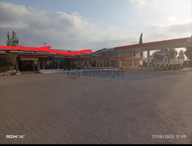 *ceyhan Azizli *d-400 Üzeri *akaryakıt İstasyonu* 10dönüm *lokanta Oto Yıkama Lastik Dinlenme Tesisi 2