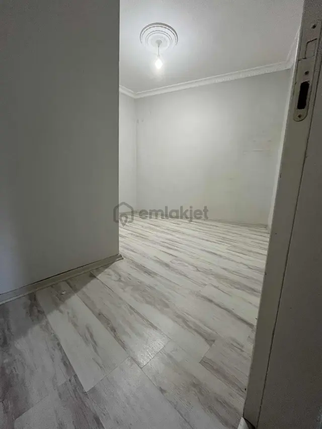 Kiralık 2+1 Çatı Katı 2