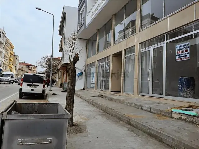 Gülbendi Gayrimenkulden Satılık Ana Caddede Üç Katlı İşyeri