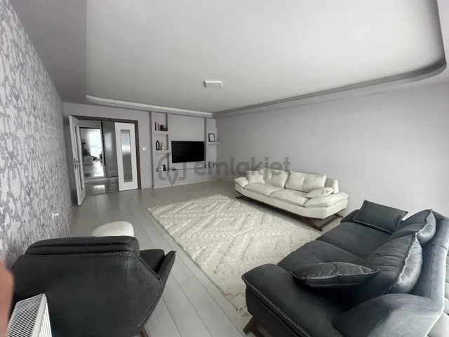 Vadim'den Faik Hızır İ.ö.o Yak Fuul Yapılı Manzaralı 4+1 Daire 2