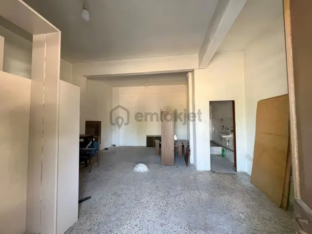 Mertcan'dan Topselvi Mah 41m2 Fırsat Kiralık Dükkan 1