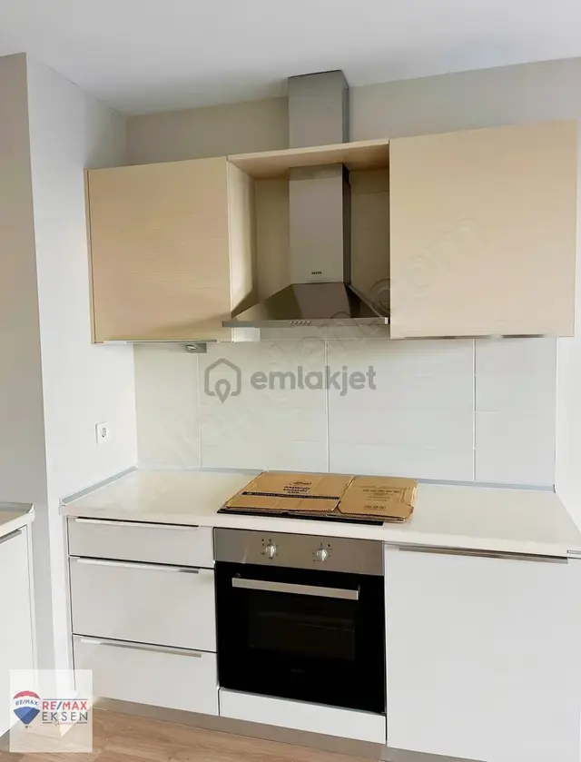 Evora İstanbul'da Kiralık 1+1 Deniz Manzaralı Balkonlu Daire 2
