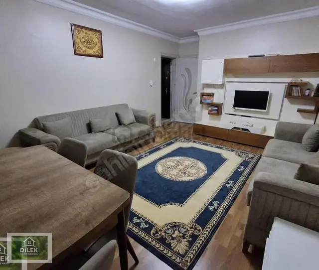 Maslak Çeşme Caddesi Üzerinde Satılık Daire Krediye Uygun 2