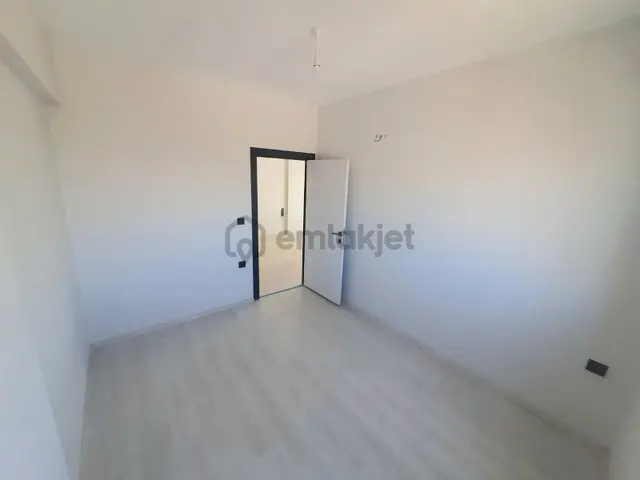 Kozan Yolunda 2+1 Satılık Uygun Daire 2