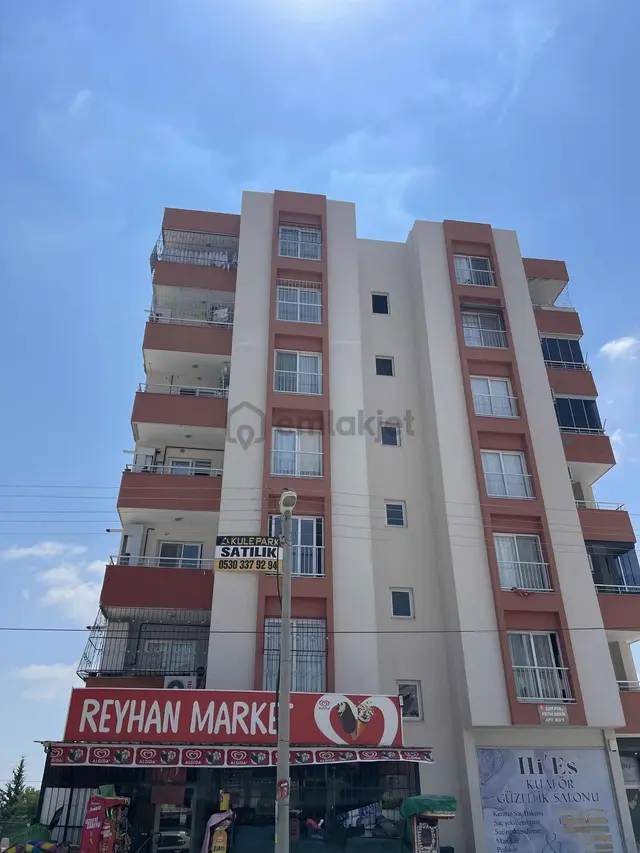 Orhangazı'de Bulvar Uzerı Azkatlı Ebeveynlı K.mutfak D.gazlı 3+1 1