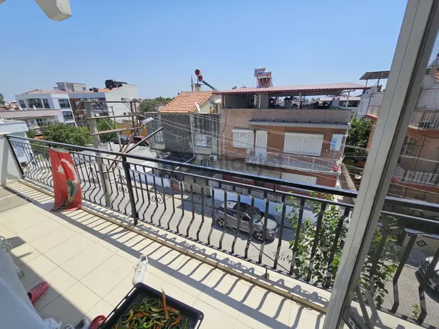 Söke Cumhuriyet Mahallesinde Satılık 3+1 Doğalgazlı Daire 2