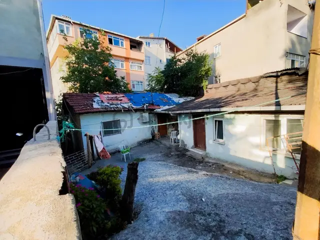 İstanbul Ataşehir Barbaros Mh.185 M2 İmarlı Müstakil Tapulu Arsa 1
