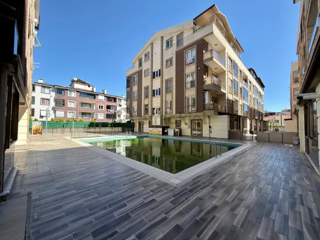 Referans'tan Tek Yetkili Havuzlu K.otoparklı Fırsat 1+1 Daire 1
