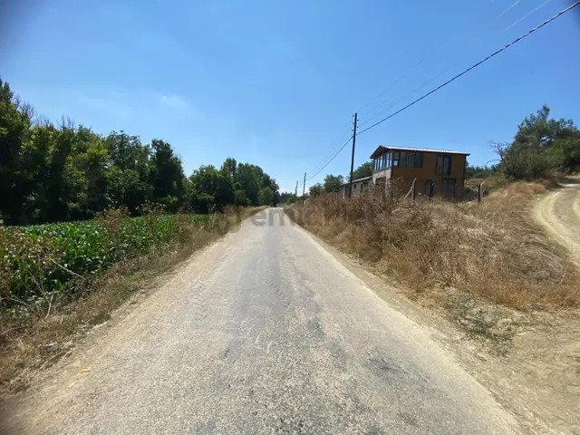 Göynük Ekincilerde Asfalt Cepheli Dere Kenarı Satılık Tarla 1