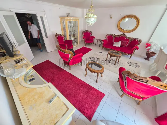 Kemeraltı'nda 3+1 Tam Eşyalı Ara Kat Kapalı Mutfak Kiralık Daire 2