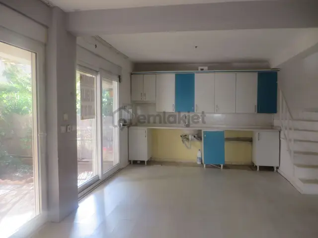 Antalya Lara Da Seval Sitesinde 5+2 Bahçeli Mustakilkiralık 2