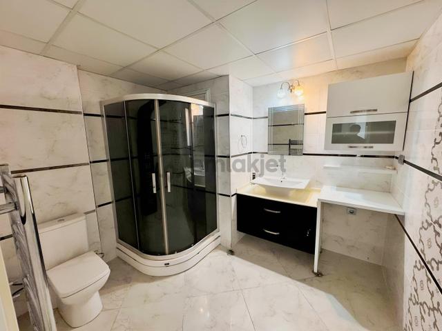 Bornova Atatürk Mahallesinde Doğalgazlı Lüks 2+1 Kiralık Daire 2