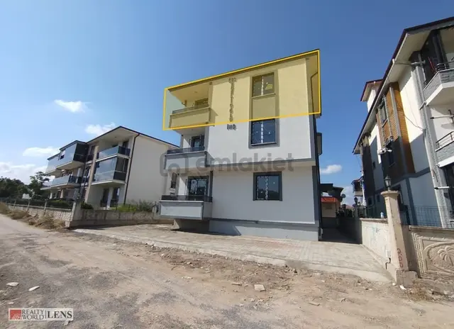 Tuzla Mahallesinde Ve Çarşıya Yakın Konumda Kiralık 2+1 Daire 1