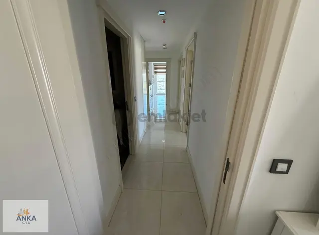 Venezia'da Full Balkon Peyzaj Mnz Boş Kiralık 3+1 Daire 2